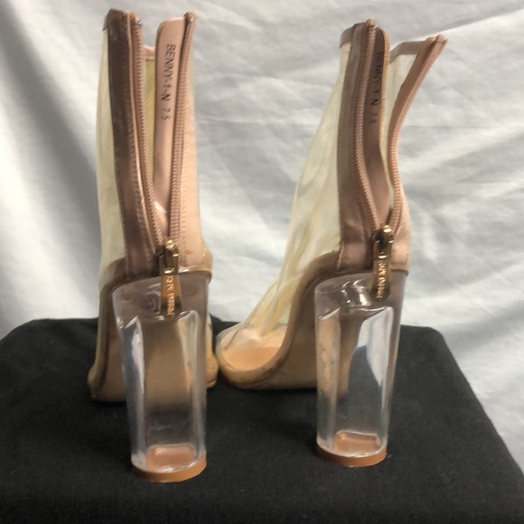 Clear, high-heeled zip up Open toed booties, Cape Robbin, size 7.5 guc - Picture 7 of 12